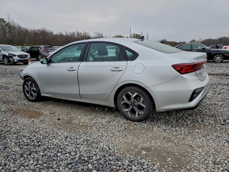Photo 2 from auction – 2021 KIA FORTE with VIN 3KPF24AD4ME335160