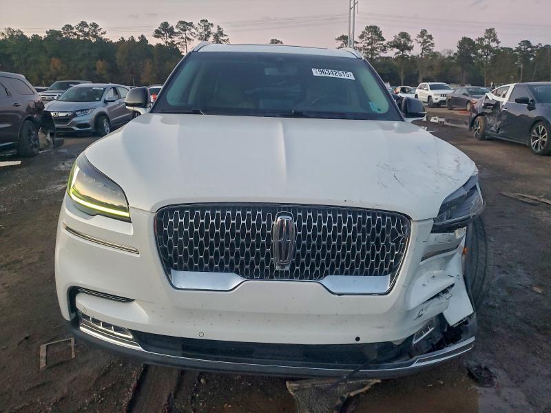 Photo 5 from auction – 2020 LINCOLN AVIATOR with VIN 5LM5J7WC2LGL30143