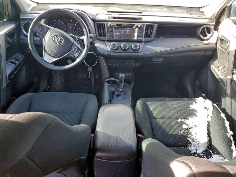 Photo 8 from auction – 2018 TOYOTA RAV4 LE with VIN 2T3ZFREV6JW406599