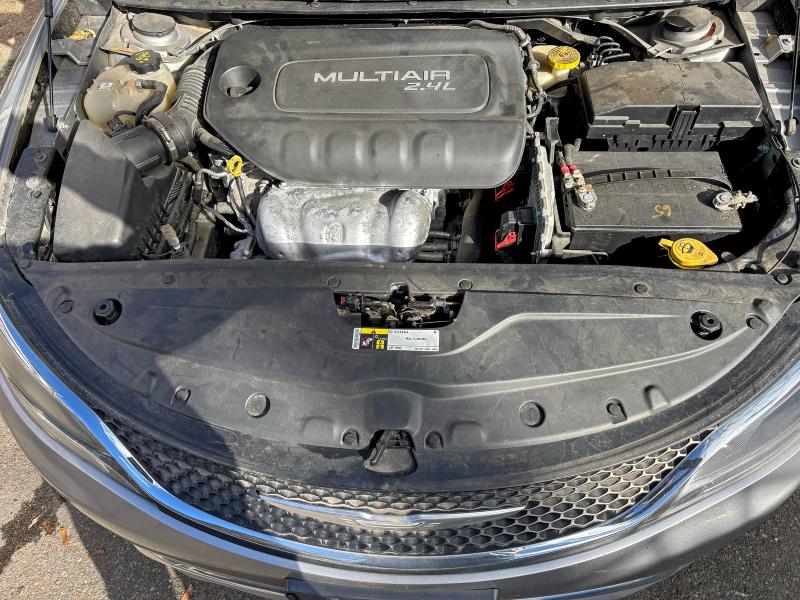 Photo 7 from auction – 2015 CHRYSLER 200 C with VIN 1C3CCCCB9FN734803