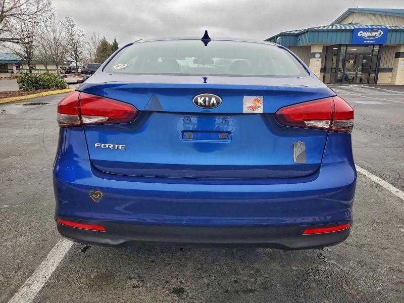 Photo 6 from auction – 2018 KIA FORTE LX with VIN 3KPFK4A77JE252084