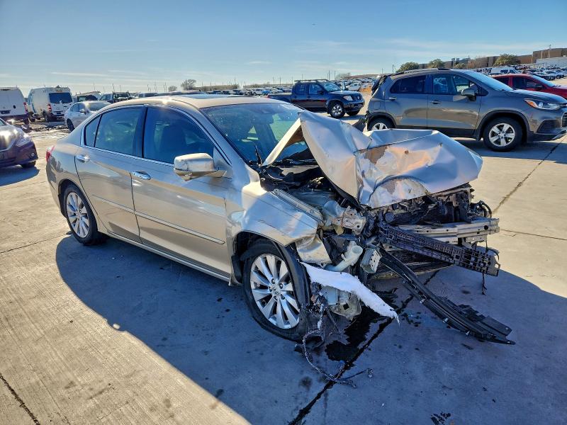 Photo 4 from auction – 2014 HONDA ACCORD with VIN 1HGCR2F84EA079560