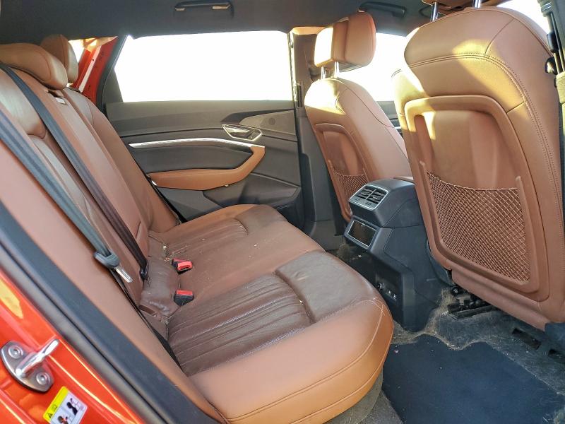 Photo 11 from auction – 2019 AUDI E-TRON PRE with VIN WA1LAAGE2KB014503