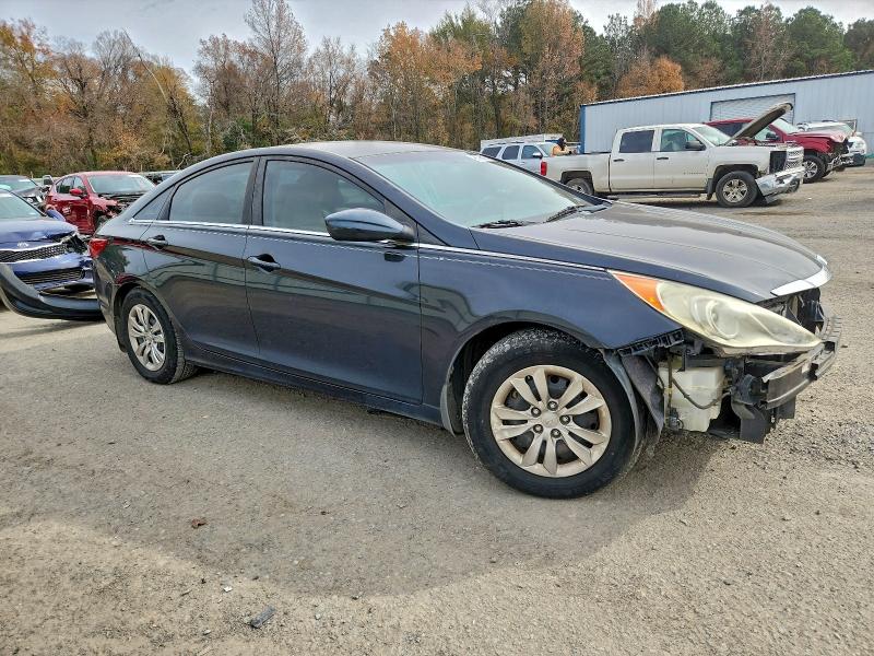 Photo 4 from auction – 2011 HYUNDAI SONATA GLS with VIN 5NPEB4AC6BH203366