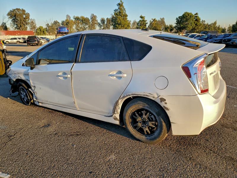 Photo 2 from auction – 2014 TOYOTA PRIUS with VIN JTDKN3DU2E1771974