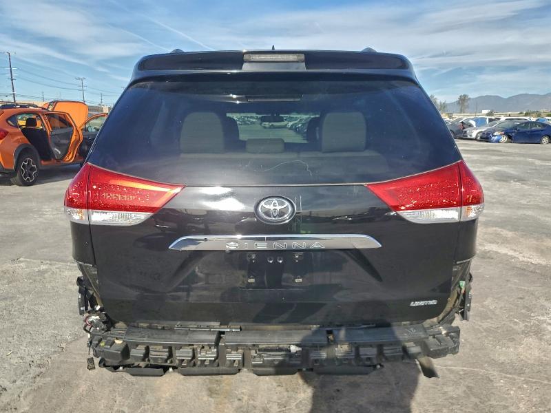 Photo 6 from auction – 2013 TOYOTA SIENNA XLE with VIN 5TDYK3DC8DS380436