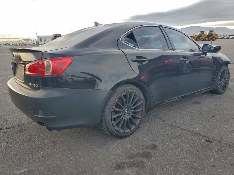 Photo 3 from auction – 2012 LEXUS IS 250 with VIN JTHBF5C2XC5168574