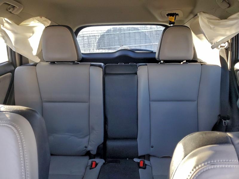 Photo 10 from auction – 2016 TOYOTA RAV4 LIMIT with VIN 2T3DFREV7GW527824