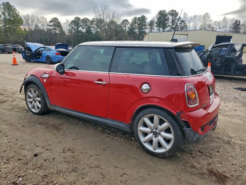 Фото 2 с аукциона – 2009 MINI COOPER S с VIN WMWMF73509TW84198