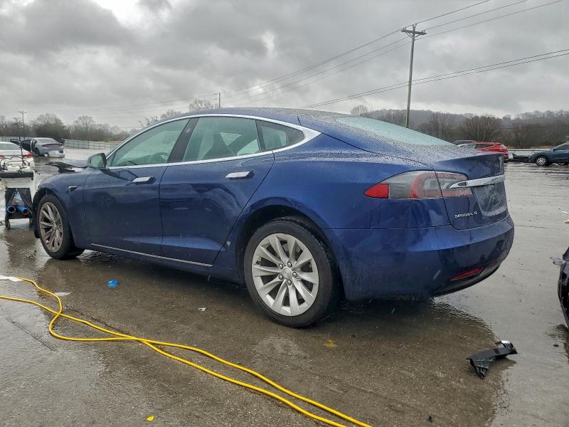 Photo 2 from auction – 2018 TESLA MODEL S with VIN 5YJSA1E28JF283787