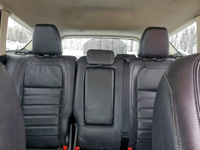 Photo 10 from auction – 2018 FORD ESCAPE SEL with VIN 1FMCU0HD5JUB85452