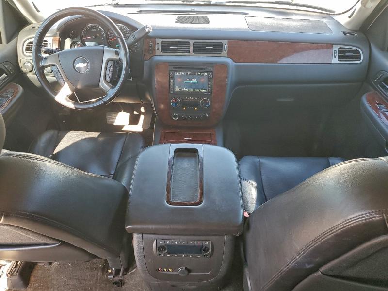 Photo 8 from auction – 2009 CHEVROLET TAHOE K150 with VIN 1GNFK33009R211555