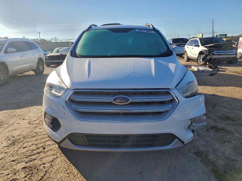 Photo 5 from auction – 2018 FORD ESCAPE with VIN 1FMCU0HD8JUB23818