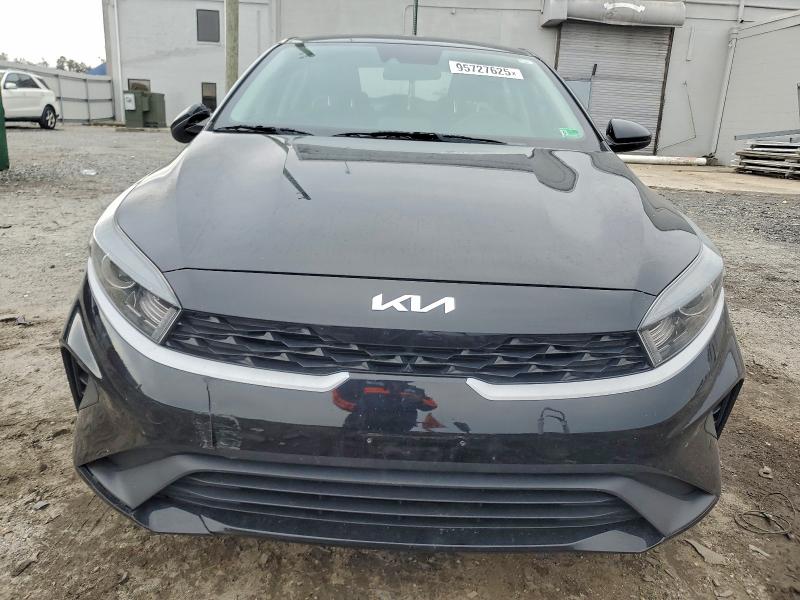 Photo 5 from auction – 2023 KIA FORTE LX with VIN 3KPF24AD7PE508044