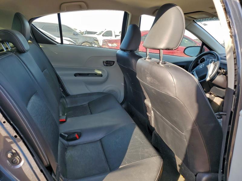 Photo 10 from auction – 2014 TOYOTA PRIUS C with VIN JTDKDTB3XE1567453