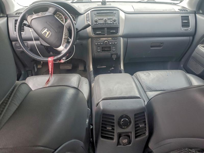 Zdjęcie 8 z aukcji – 2006 HONDA PILOT EX z VIN 5FNYF185X6B008558