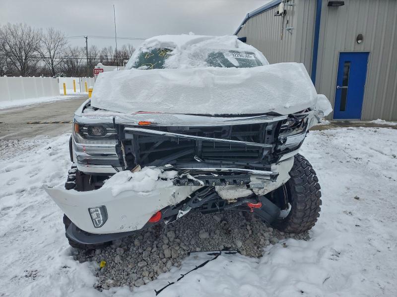 Photo 5 from auction – 2017 CHEVROLET SILVERADO with VIN 3GCUKTEJ9HG249256