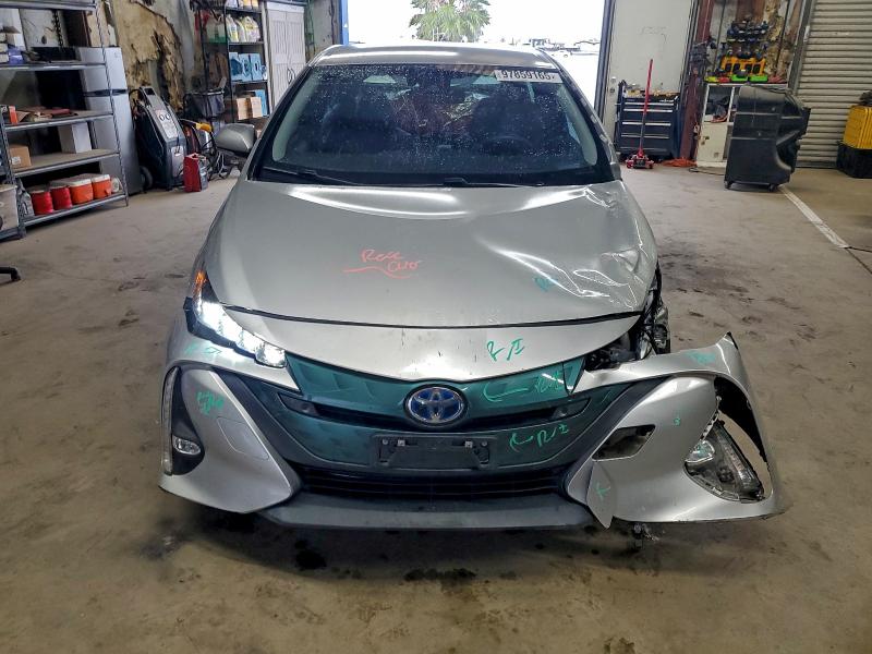 Photo 5 from auction – 2017 TOYOTA PRIUS PRIM with VIN JTDKARFP6H3034114