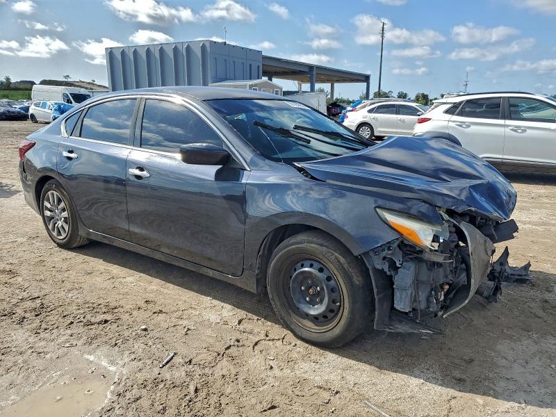 Photo 4 from auction – 2018 NISSAN ALTIMA with VIN 1N4AL3AP3JC166012