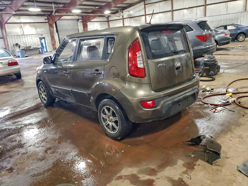 Photo 2 from auction – 2013 KIA SOUL with VIN KNDJT2A56D7515227