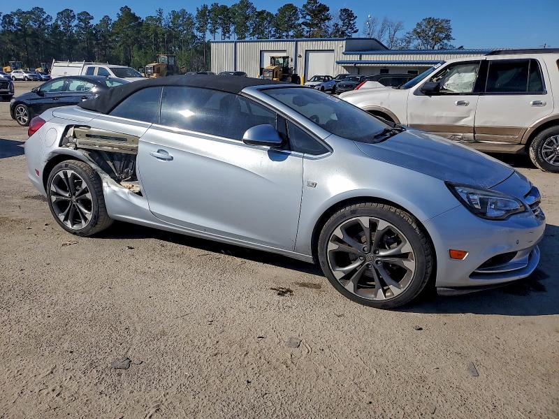 Photo 4 from auction – 2017 BUICK CASCADA with VIN W04WH3N52HG032616