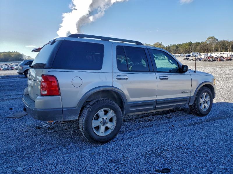 Photo 3 from auction – 2005 FORD EXPLORER X with VIN 1FMZU73E15UA82831