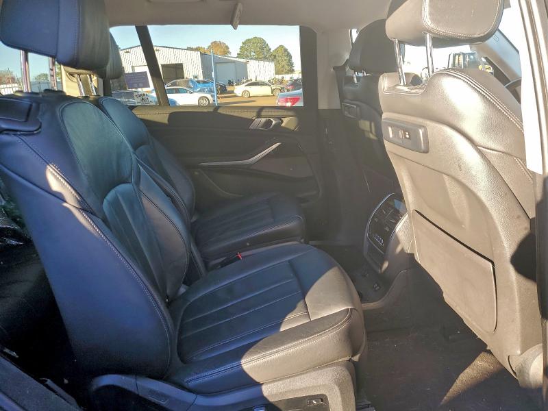 Photo 11 from auction – 2021 BMW X7 with VIN 5UXCW2C05M9F77788