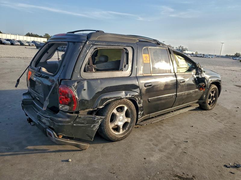 Photo 3 from auction – 2005 CHEVROLET TRAILBLAZE with VIN 1GNET16S256187670