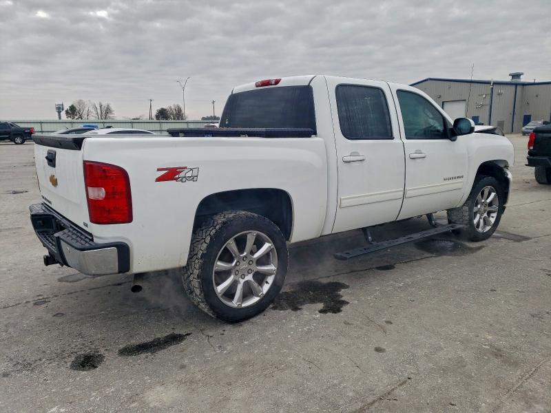 Photo 3 from auction – 2013 CHEVROLET SILVERADO with VIN 3GCPKTE71DG331915
