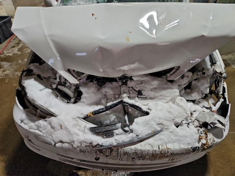Photo 11 from auction – 2002 TOYOTA CAMRY LE with VIN 4T1BE32K02U098707
