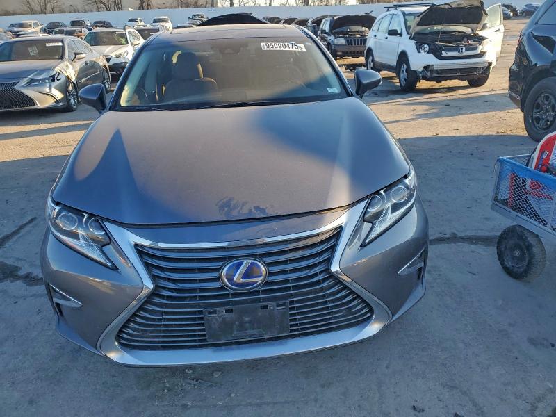 Photo 5 from auction – 2017 LEXUS ES 300H with VIN JTHBW1GG7H2143736