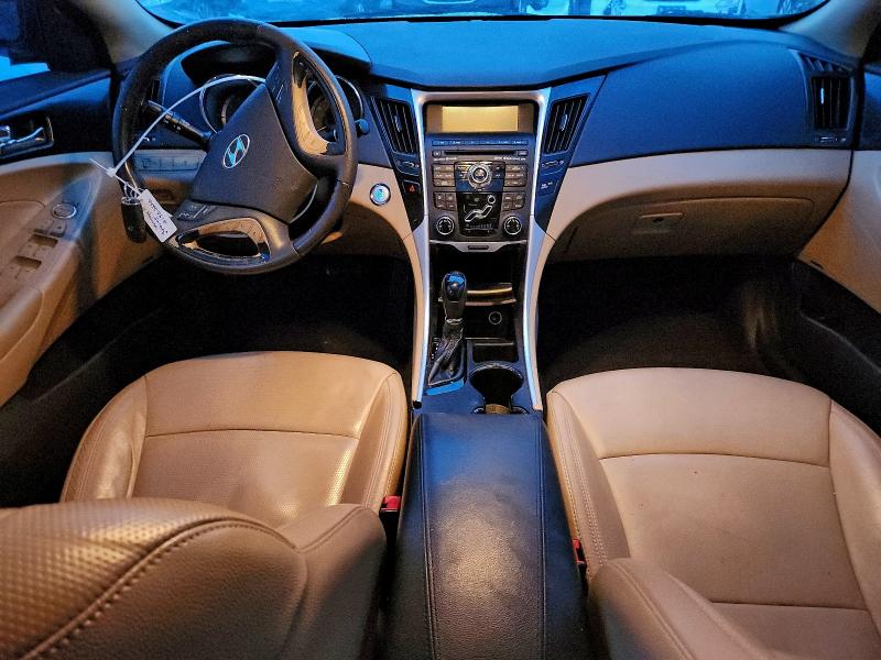 Photo 8 from auction – 2011 HYUNDAI SONATA SE with VIN 5NPEC4ACXBH089465