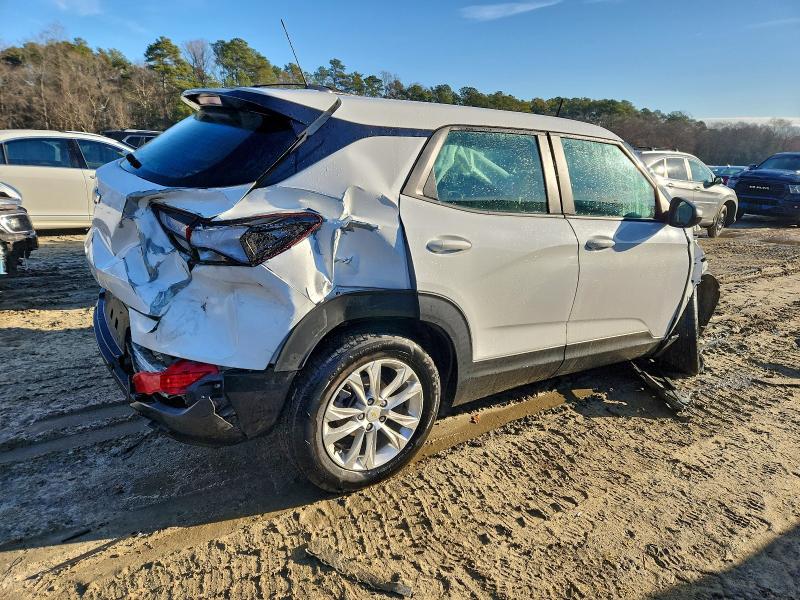 Photo 3 from auction – 2022 CHEVROLET TRAILBLAZE with VIN KL79MMS21NB103910