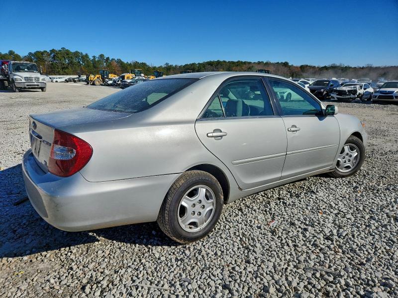 Photo 3 from auction – 2002 TOYOTA CAMRY LE with VIN 4T1BF30K52U019578