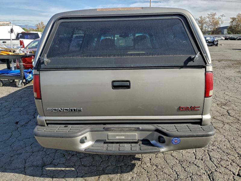 Photo 6 from auction – 2001 GMC SONOMA with VIN 1GTCS19WX18227090