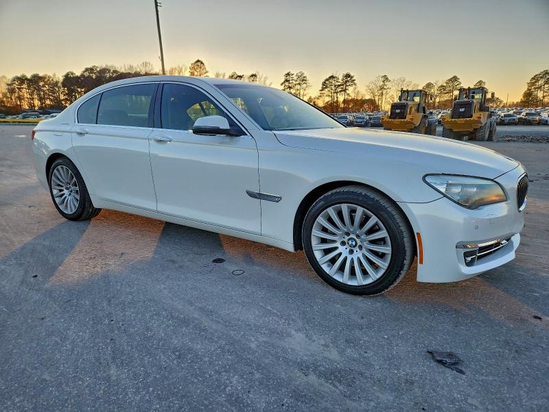Photo 4 from auction – 2013 BMW 740 LXI with VIN WBAYF4C57DDE23687