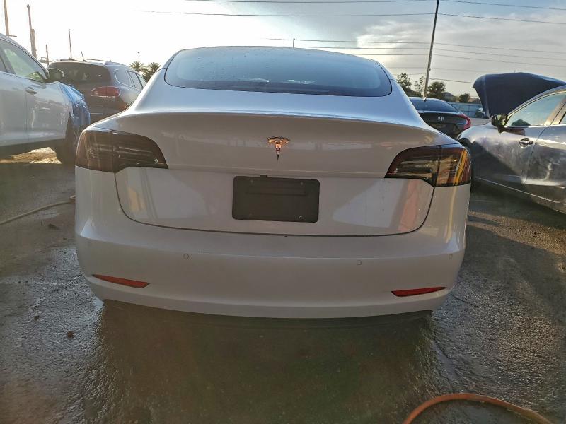 Photo 6 from auction – 2021 TESLA MODEL 3 with VIN 5YJ3E1EA0MF083927