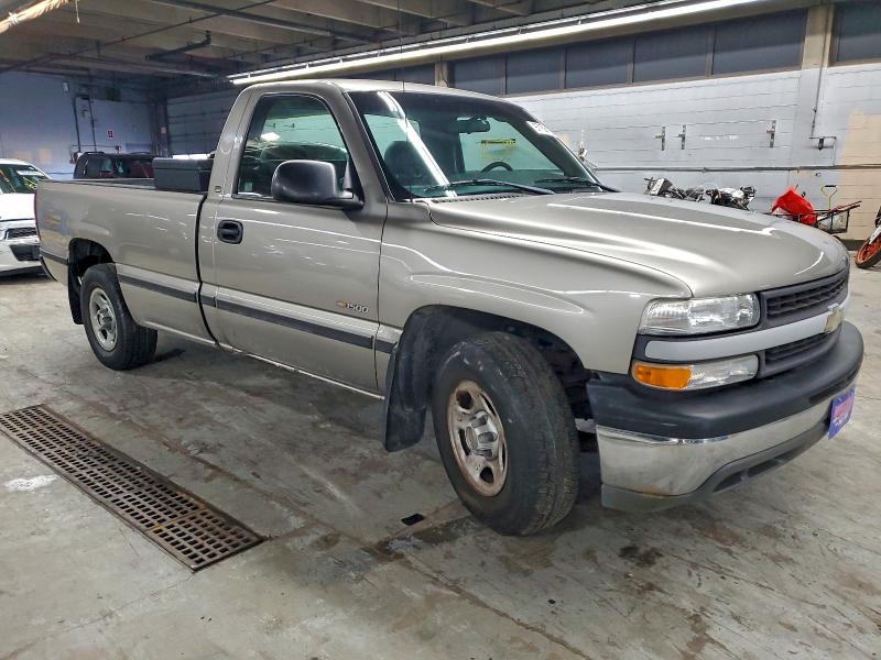 Photo 4 from auction – 2002 CHEVROLET SILVERADO with VIN 1GCEC14W22Z145220
