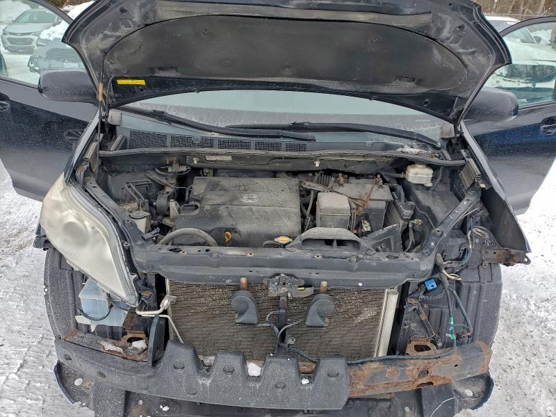 Photo 12 from auction – 2011 TOYOTA SIENNA LE with VIN 5TDKK3DC1BS047675