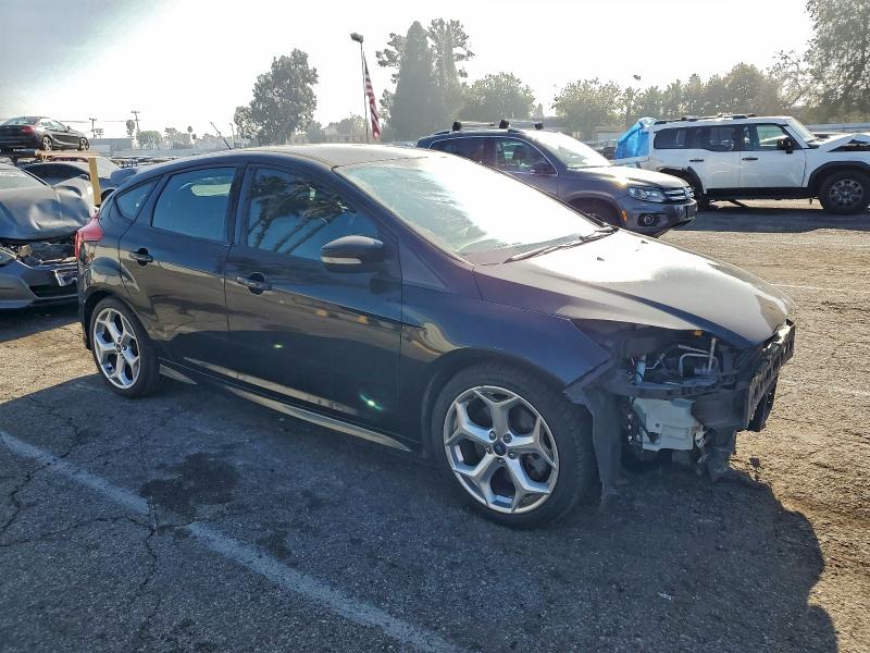Photo 4 from auction – 2013 FORD FOCUS ST with VIN 1FADP3L99DL124237