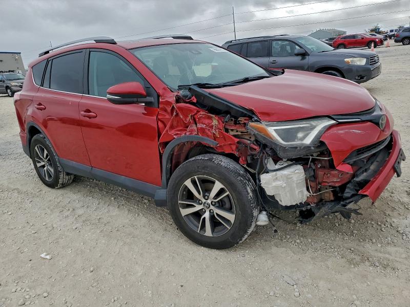 صورة رقم 4 من المزاد - 2017 TOYOTA RAV4 مع VIN 2T3RFREVXHW559089