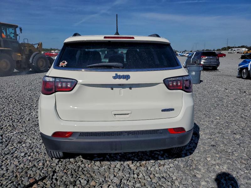 Photo 6 from auction – 2020 JEEP COMPASS with VIN 3C4NJCBB0LT230731