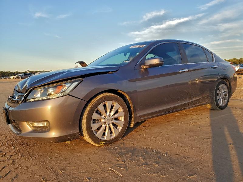 HONDA ACCORD EXL 2013 with VIN 1HGCR2F87DA256472 - Photo from auction