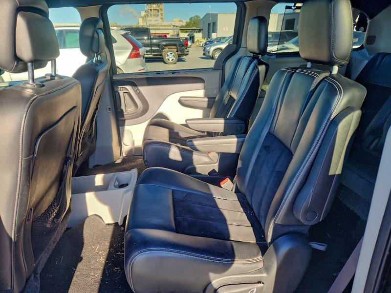 Photo 11 from auction – 2017 DODGE GRAND CARA with VIN 2C4RDGCG6HR696135