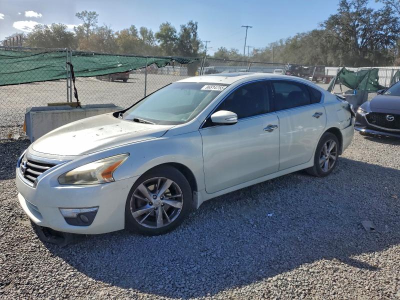 NISSAN ALTIMA 2.5 2015 with VIN 1N4AL3AP1FC184239 - Photo from auction