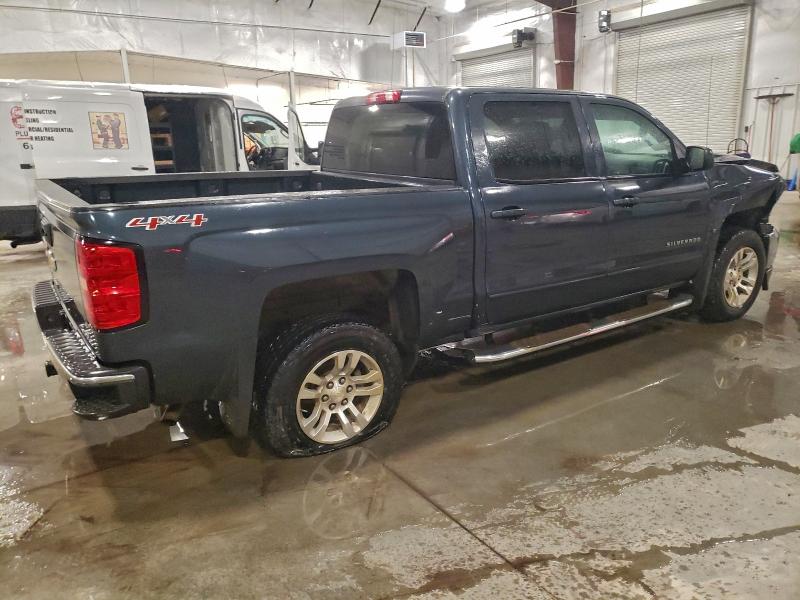 Photo 3 from auction – 2017 CHEVROLET SILVERADO with VIN 3GCUKREC3HG458254