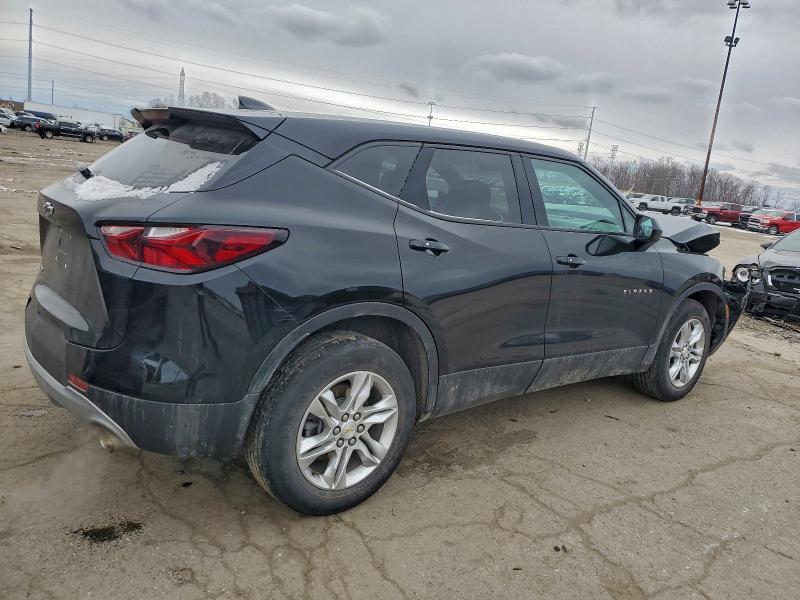 Photo 3 from auction – 2021 CHEVROLET BLAZER 2LT with VIN 3GNKBCRS0MS579635