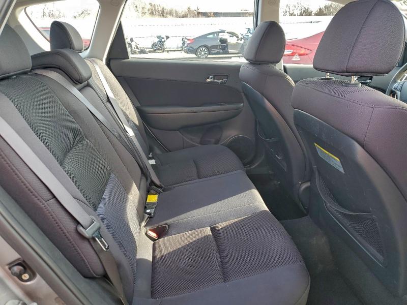 Photo 10 from auction – 2011 HYUNDAI ELANTRA TO with VIN KMHDC8AE1BU095905