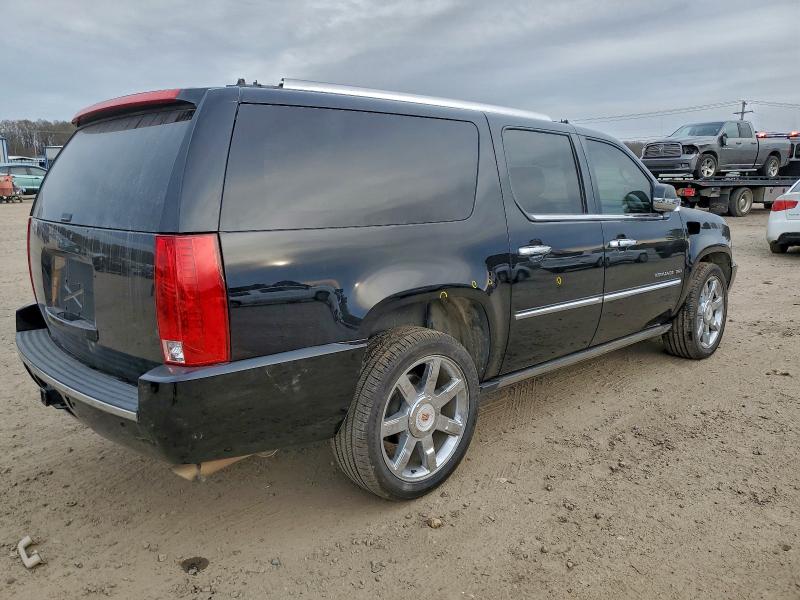 Photo 3 from auction – 2014 CADILLAC ESCALADE E with VIN 1GYS3HEF3ER183418