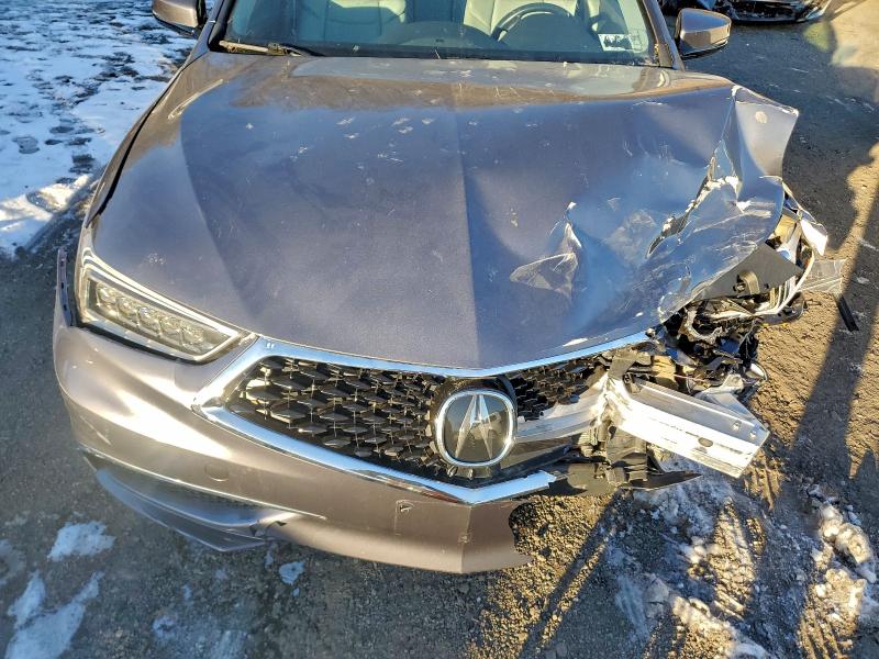 Photo 11 from auction – 2018 ACURA TLX TECH with VIN 19UUB1F56JA000750